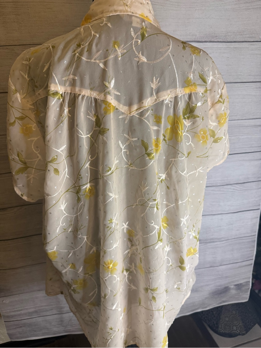 Roper Sheer Floral Button-Up Blouse in Cream and Yellow - Picture 2 of 5